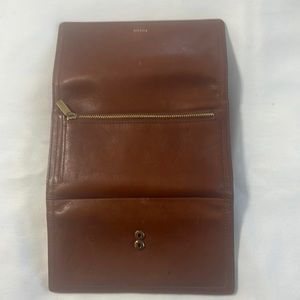 Fossil Wallet brown leather gently used.